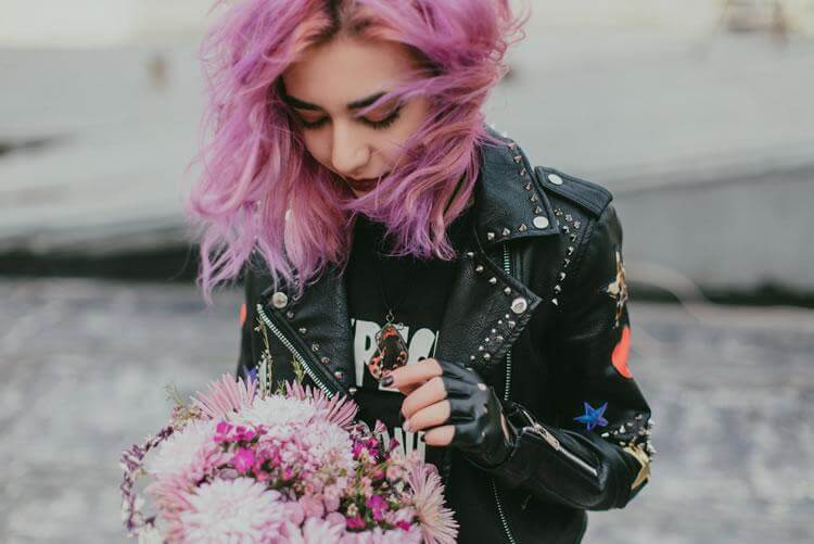 4 Creative Gothic Cat Clothing Styles